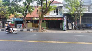 *Dijual rumah usaha di jl jakarta perak surabaya*