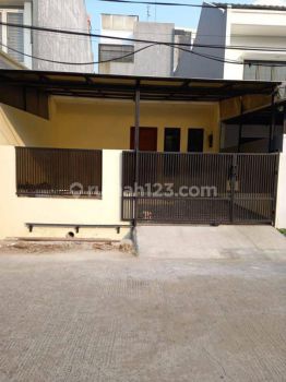 Disewa Rumah Rapi Pondok Gading Utama Uku 6x17 Strategis 1 1 4 Lt Siap Huni