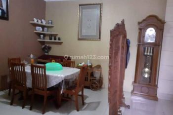 Di jual rumah terawat di cigadung raya strategis