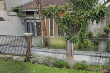 Rumah Butuh Renovasi di Griya Loka BSD City