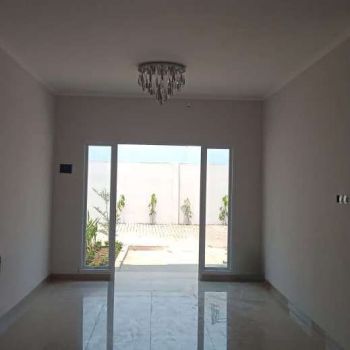 Rumah Modern, Akses Mudah Dekat Stasiun Dijual di Lenteng Agung