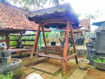 Tanah, Rumah Makan Strategis Purwokerto Utara Joglo, Kebun Durian