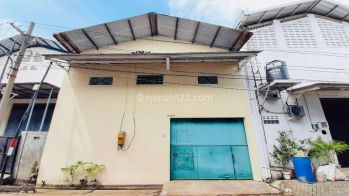Dijual Gudang Murah Lebak Timur 1,5 Lantai Siap Pakai