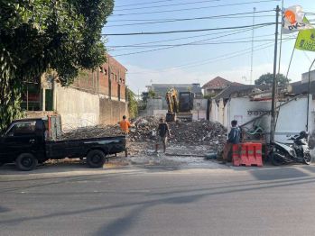 DIJUAL TANAH ISTIMEWA JLN ASPAL COCOK USAHAN