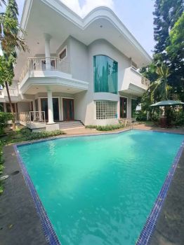 Disewakan Rumah Pondok Indah