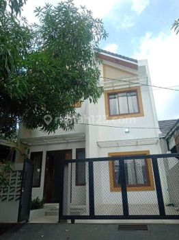 Disewa di Kontrakan Rumah 2 Lantai di Bekasi Timur Regency