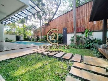 Rumah Lux Dengan Pool Di Area Kebagusan TBSimatupang Jakarta