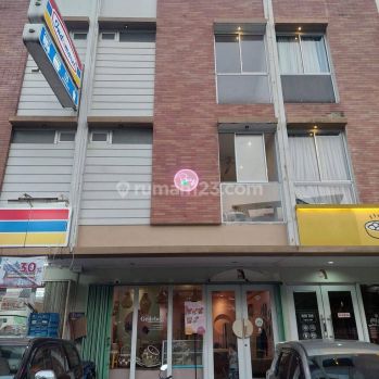 Disewakan Dijual Ruko 3.5lantai U Town Home Bintaro Jaya, Ciputat