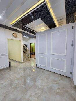 Dijual Villa Hook Mewah Komplek Mayfair Residence