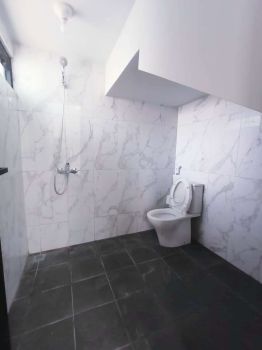 DISEWA Rumah Baru Furnish Cluster The Miles BSB Semarang dkt Unika/Mal