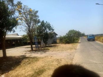 jual cafe termewah di pecanggaan kulon jln PU depan wisata