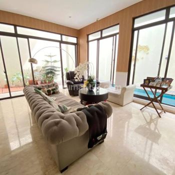 RUMAH SIAP HUNI DI SERENIA HILLS, LEBAK BULUS, JAKARTA SELATAN