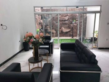 Jual Rumah Baru Bangun Furnish di Taman Modern Cakung Jakarta