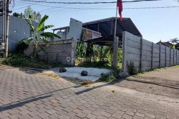 Dijual Tanah Strategis di Lingkungan Villa Banjar Semer Kerobokan Badung Bali