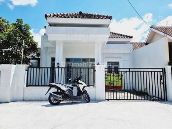 Rumah Bagus Minimalis Lingkungan Nyaman Gedongan Colomadu