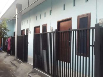 Kos kosan 4 kamar mandi dalam