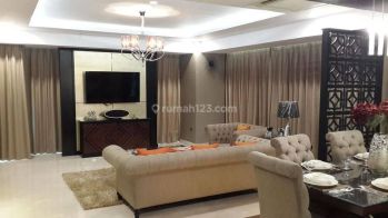 Kemang Village Residence 3 BR Infinity Private Lift Pet Friendly