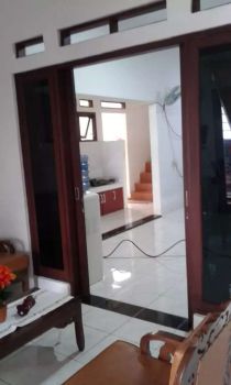 Turun Harga, Jual cepat Kost-kost an di area perkantoran, Radio Dalam