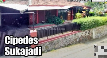 Rumah semi villa di jantung Bandung ,Aman ,nyaman, bercuan