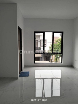 Rumah minimalis bangun sendiri, dalam cluster di Bintaro Jaya, rumah siap masuk,