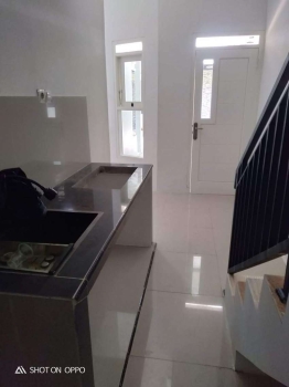Rumah murah 2 lantai harga 1 lantai di Depok, dekat ke Tol Sawangan