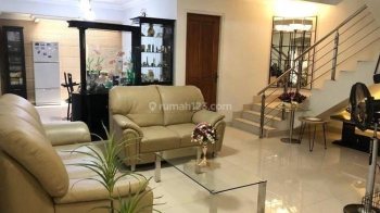 Rumah Rapi Renov di Gading Kirana Siap Huni Lokasi Bagus