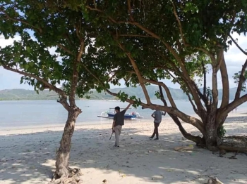Di jual tanah di sekotong beach front