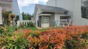 Disewakan rumah di casablanca sentul city