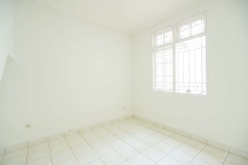 J-16307 Dijual Rumah Siap Huni Di Legenda Wisata Bebas Biaya Biaya