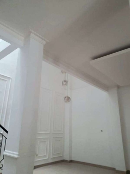 Jual Cepat Rumah Mewah Modern 3 Lantai