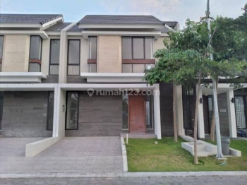 Rumah Full Furnished Northwest Lake Park Citraland Surabaya Barat