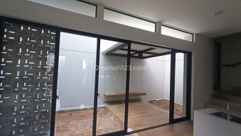 Rumah 2Lantai di Summarecon bandung