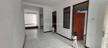 Rumah Disewakan Bagus Terawat di Taman Kopo Indah 1 Bandung