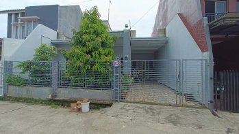 Rumah dijual dikaradenan