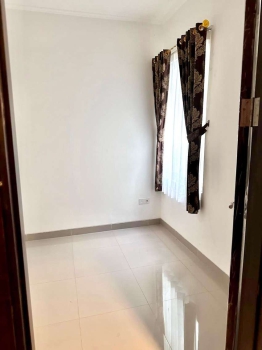 Disewa Rumah PIK2 Uk 8x12,5 Semi Furnish 4AC + Gordyn