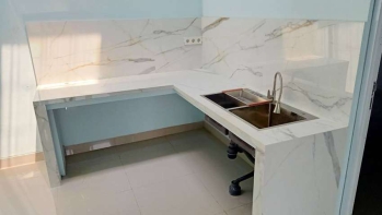 Disewakan rumah Tytyan Kencana Belakang Mall Sumarecon Bekasi