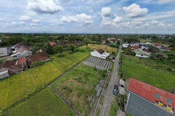 Tanah Kaliurang View Sawah, jakal KM.10