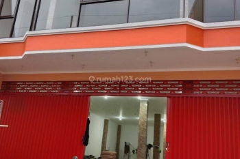 Ruko baru lokasi sangat strategis Surabaya barat