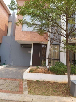 Dijual Rumah di Kebayoran Harmoni Bintaro