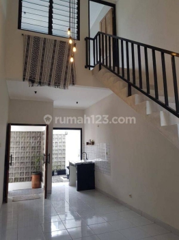 Di Jual Rumah Permata, Cluster, Baru Renovasi, Strategis, Sirkulasi Bagus