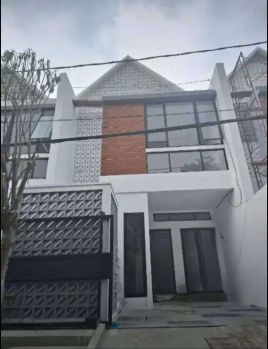 Rumah Model Terbaru di Gading Pantai Dekat Kenjeran