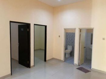 Rumah 2 tingkat, lt atas kos2 an