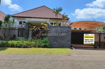 Rumah Modern, Furnished Di Istana Dieng, Malang