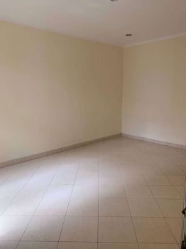 Disewakan Rumah 2 Lantai rapih siap huni di Kemang Pratama 3 Bekasi