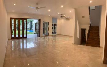 Disewa rumah siap Huni ada pool di Kemang , Jakarta Selatan (6196-PA