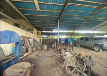 Bangunan eks bengkel bubut + tanah 6000 meter