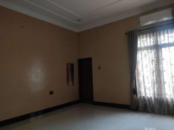 Rumah dekat gerbang Setiabudi Tasbi 1/ tasbih 1