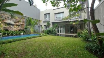 Disewakan Cepat Rumah Cantik Private Pool Dan Garden Cantik Bisa Furnish Dan Di