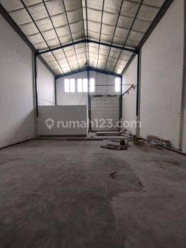 Gudang 180 M2 Siap Huni di Cakung