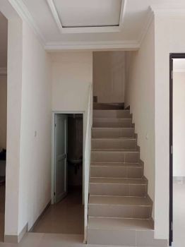 Over Kredit 3 Lantai sentul.dkt Tol DP 153Jt @ Graha Laras